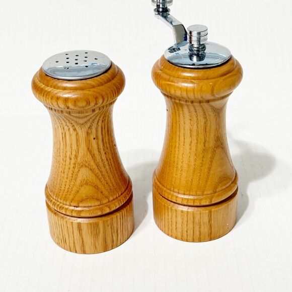 Mr. Dudley Salt Shaker & Pepper Mill Wood Shakers Grinder 5" Tall Home Decor - Picture 2 of 9